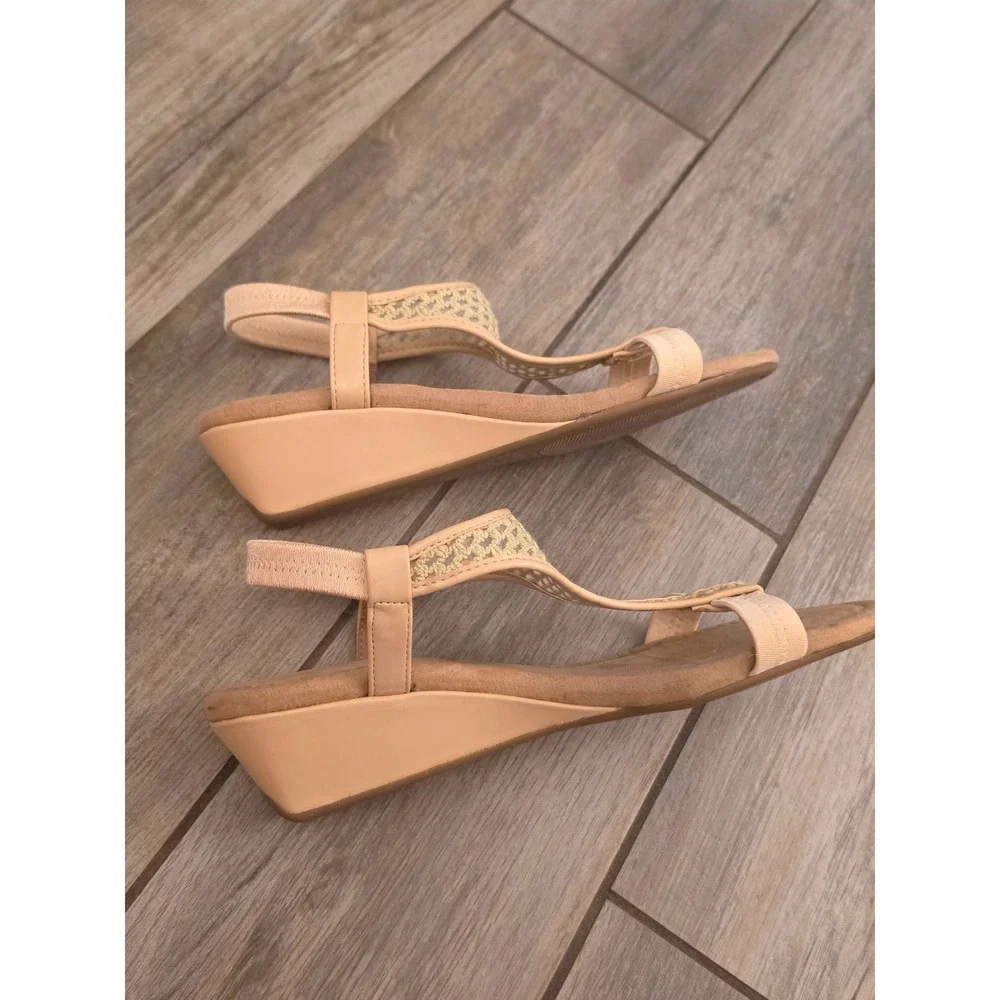 Style & Co Vacanzaar Nude Beige Crochet Wedge Sandals Elastic Slingback 9.5M